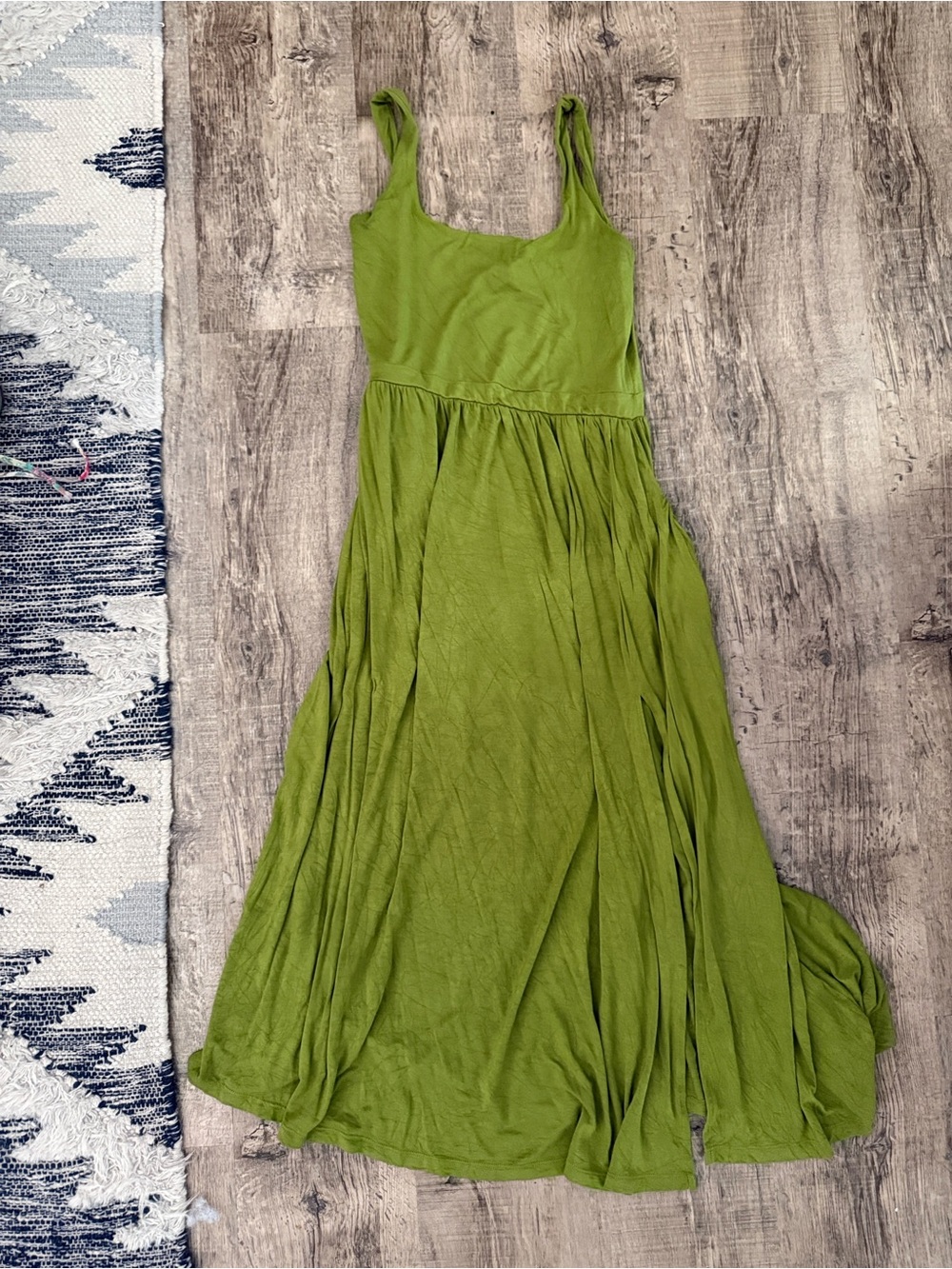 Women's Olive Green Sleeveless Maxi Dress
